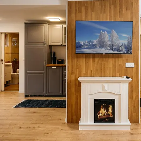 Semesterbostad Bee House &